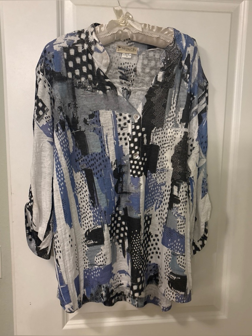 Vintage Impulse California Top-XL-White/Blue/Black Abstract Top-Sequins-Boho